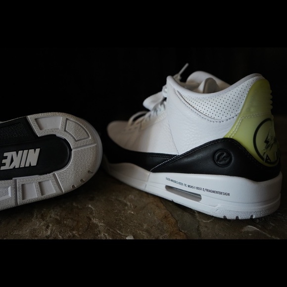 Air Jordan 3 x Fragment uber Rare collaboration expected Yellowing In Heel Logo- - Picture 5 of 8